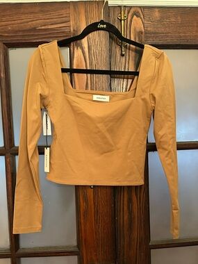 Babaton contour Squareneck top